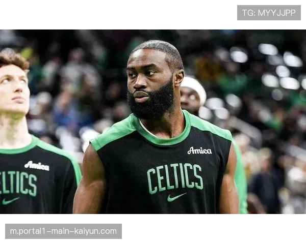 杰伦·布朗生涯巅峰表现 扛起绿军攻防重任入选全明星先发